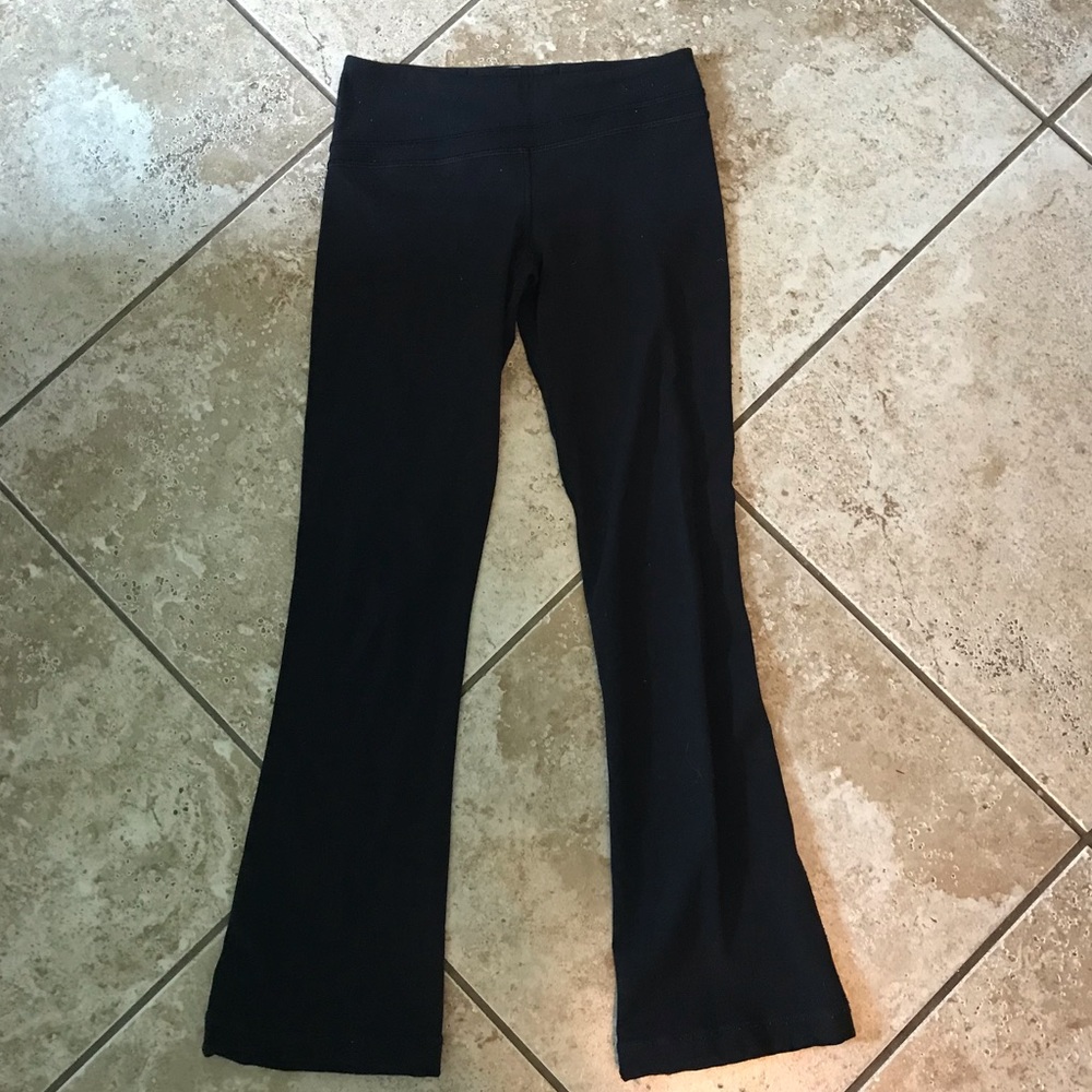 Ivivva yoga pants
